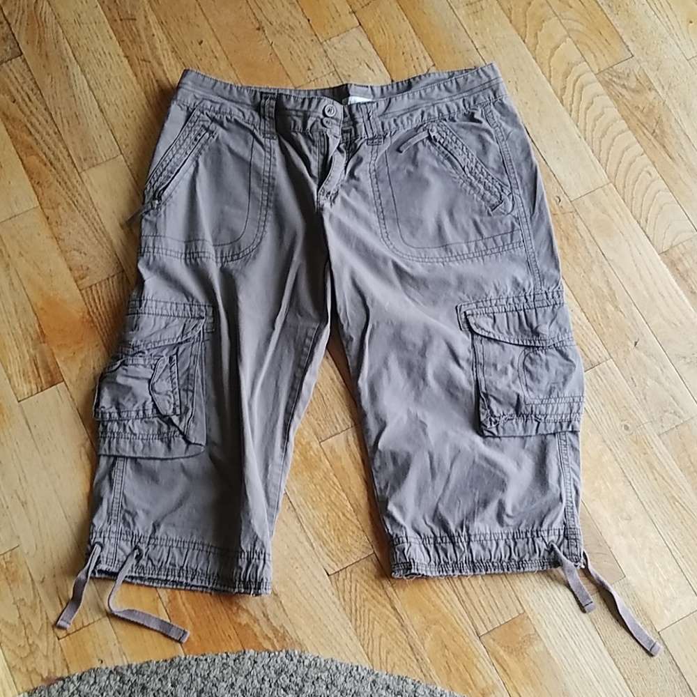 Aeropostale brown capris